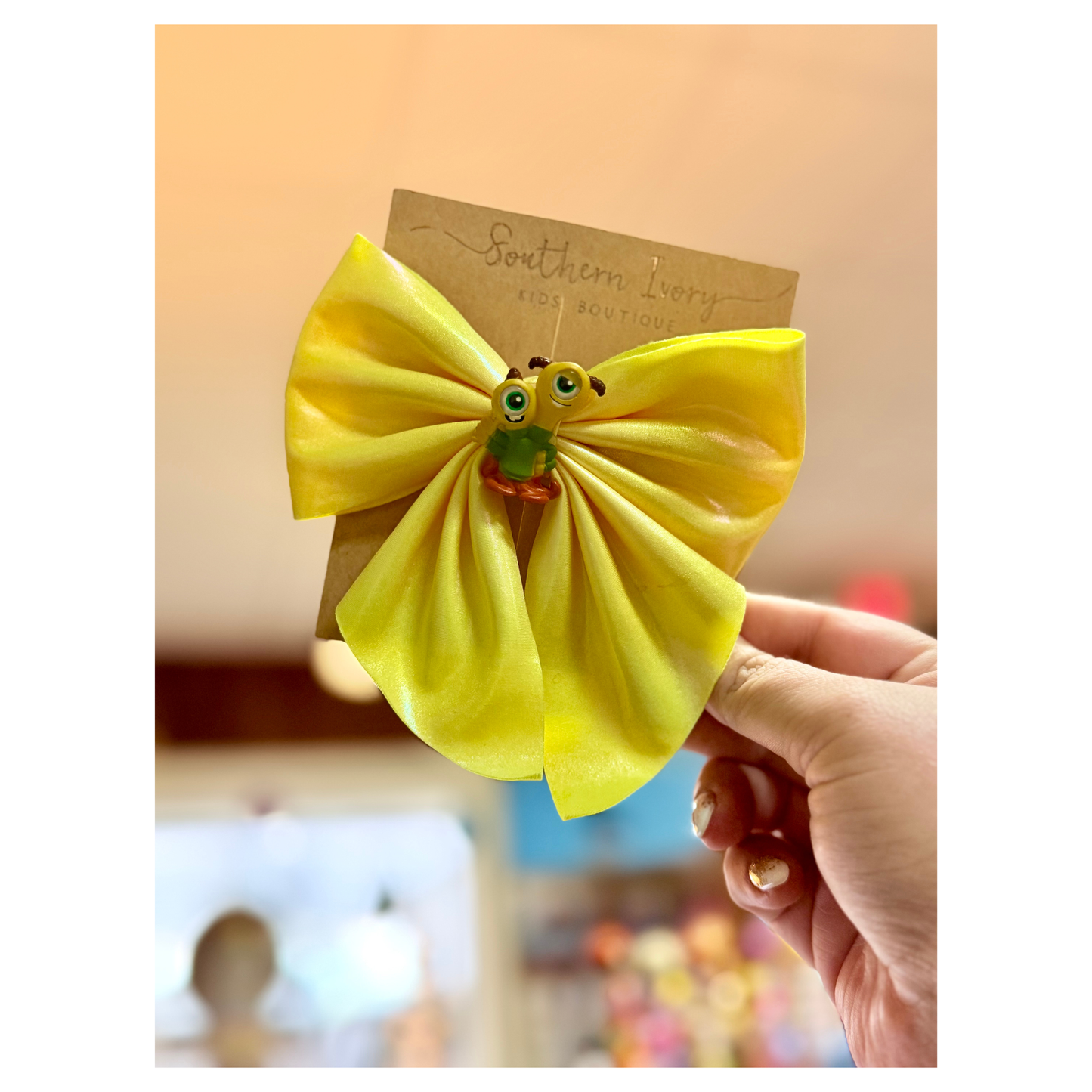 Annabelle Bow - Terri & Terry Perry