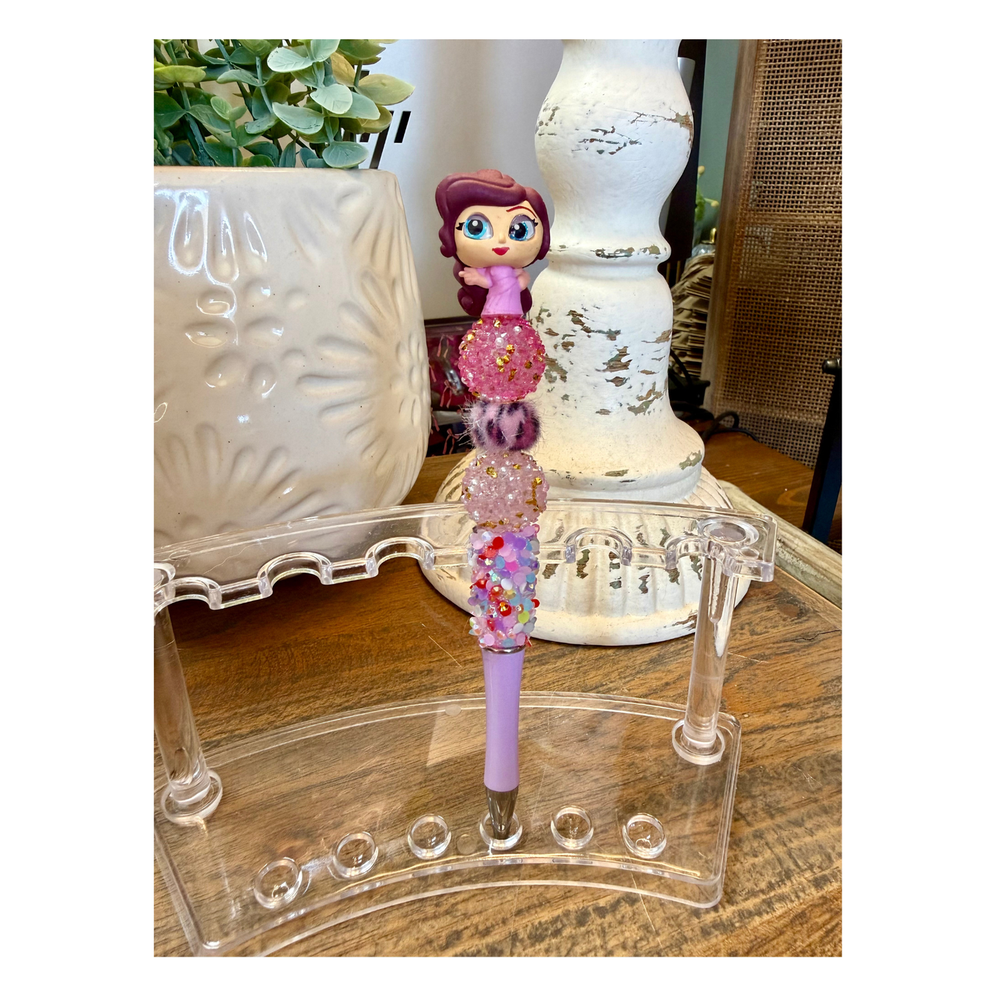 Disney Doorable Beaded Pen - Meg