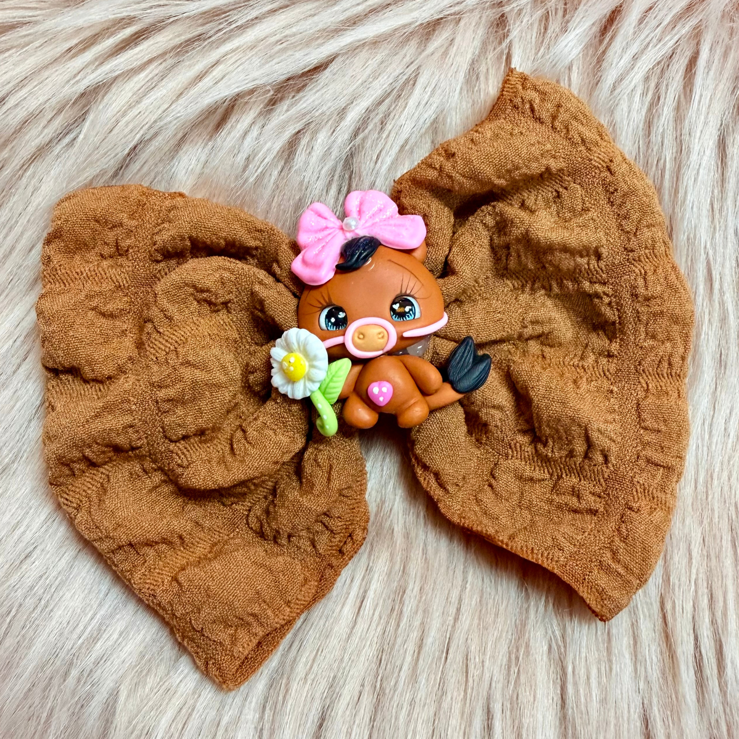 Fluffy Savannah Bow - Horse