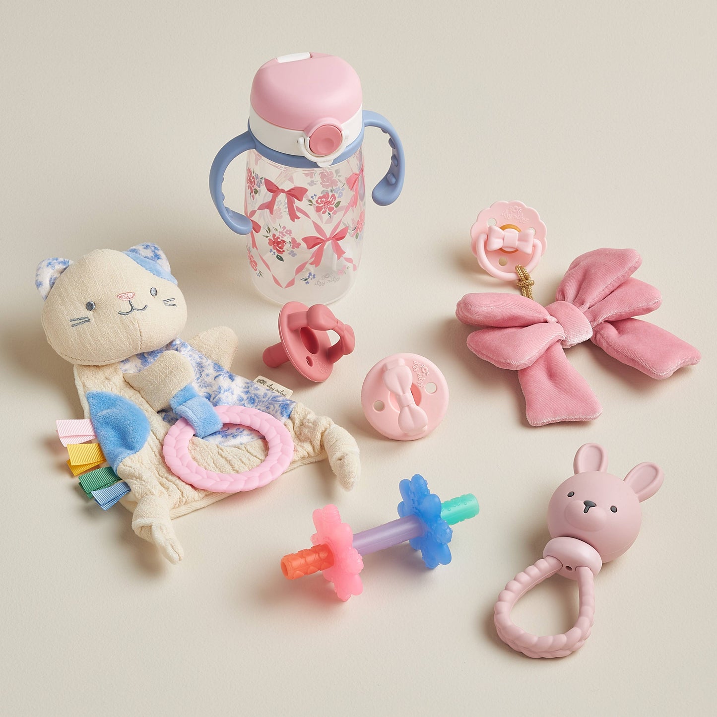 Itzy Sips™ - Straw Cup With Snap-Close Lid