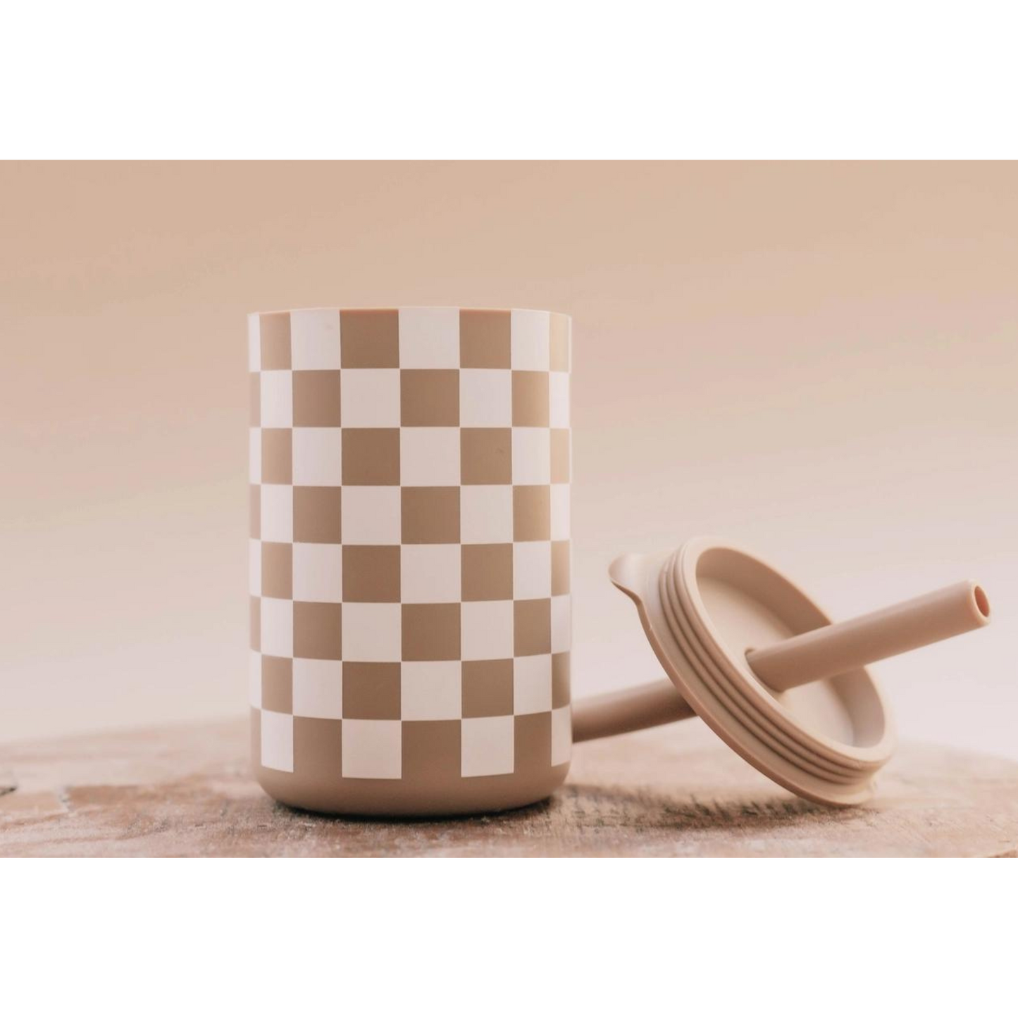 Sand Checkered Straw Cup