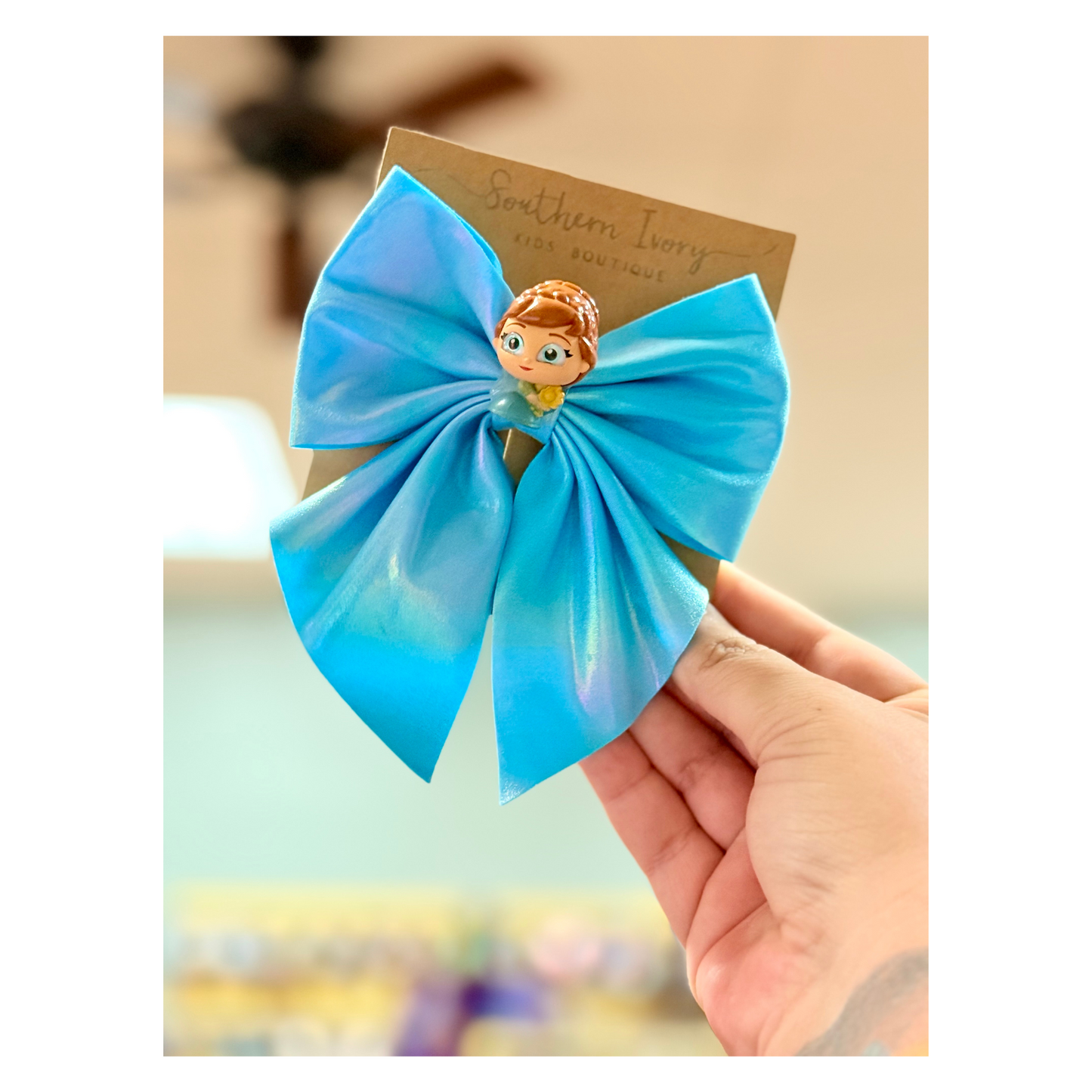 Annabelle Bow - Anna