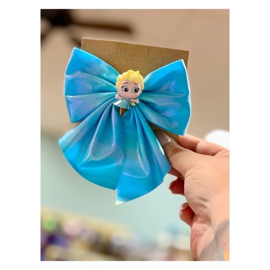 Annabelle Bow - Elsa