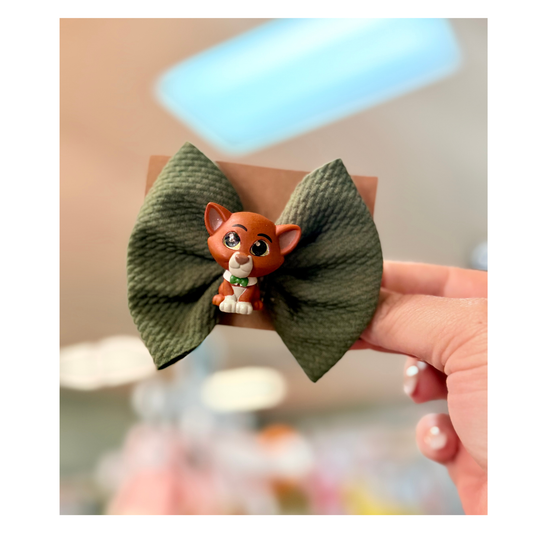 Savannah Bow - Thomas O'Malley